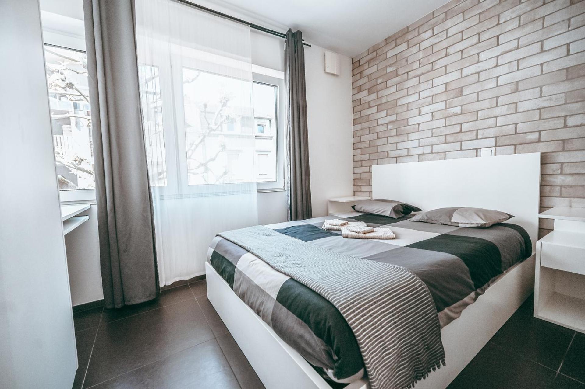 Wake Up Esch City エクステリア 写真